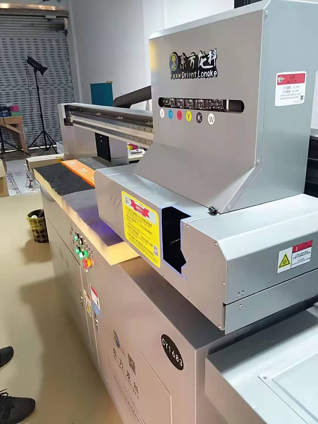 打印瓷砖背景墙用什么打印机?